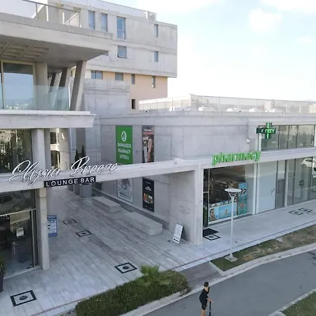 Retreat At Elysia Park With Gym Pool Paphos