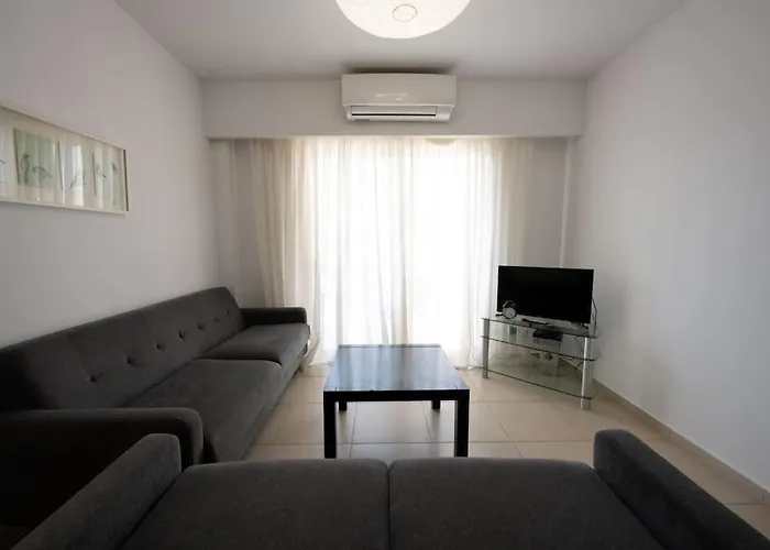 Retreat At Elysia Park With Gym Pool Paphos