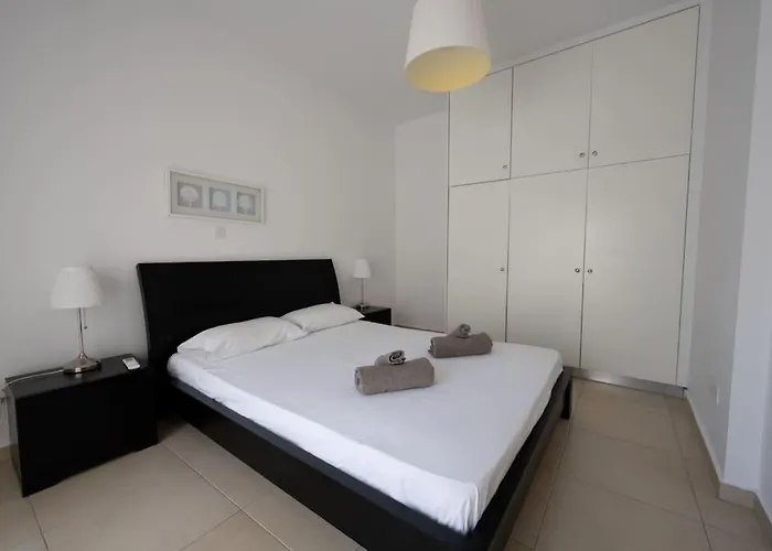 Retreat At Elysia Park With Gym Pool Apartament Paphos