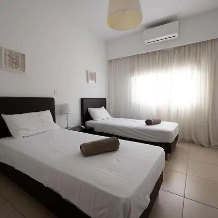 Retreat At Elysia Park With Gym Pool