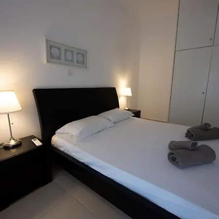 Retreat At Elysia Park With Gym Pool Paphos